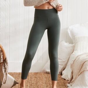 NWOT Aerie Chill Play Move Leggings